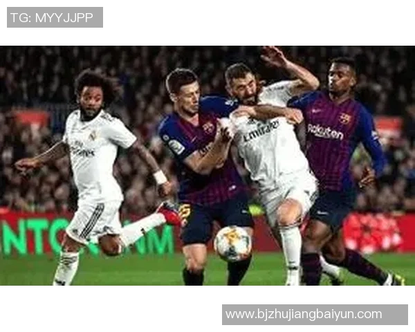 西超杯激战巴萨罗那对决马德里竞技巅峰对决引发球迷热议